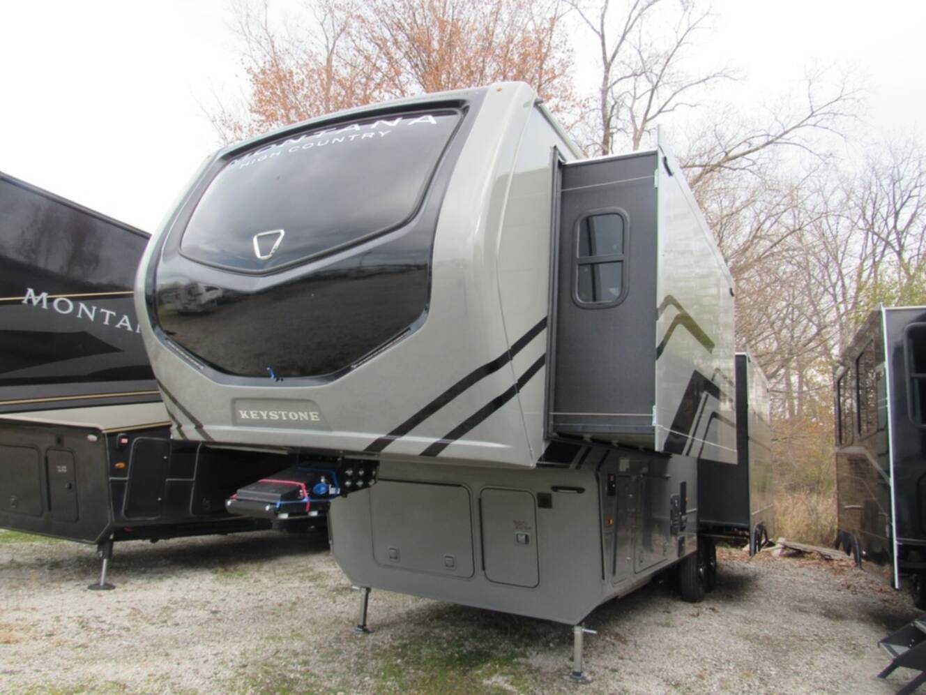 A photo of this 2026 Keystone Montana High Country 295RL