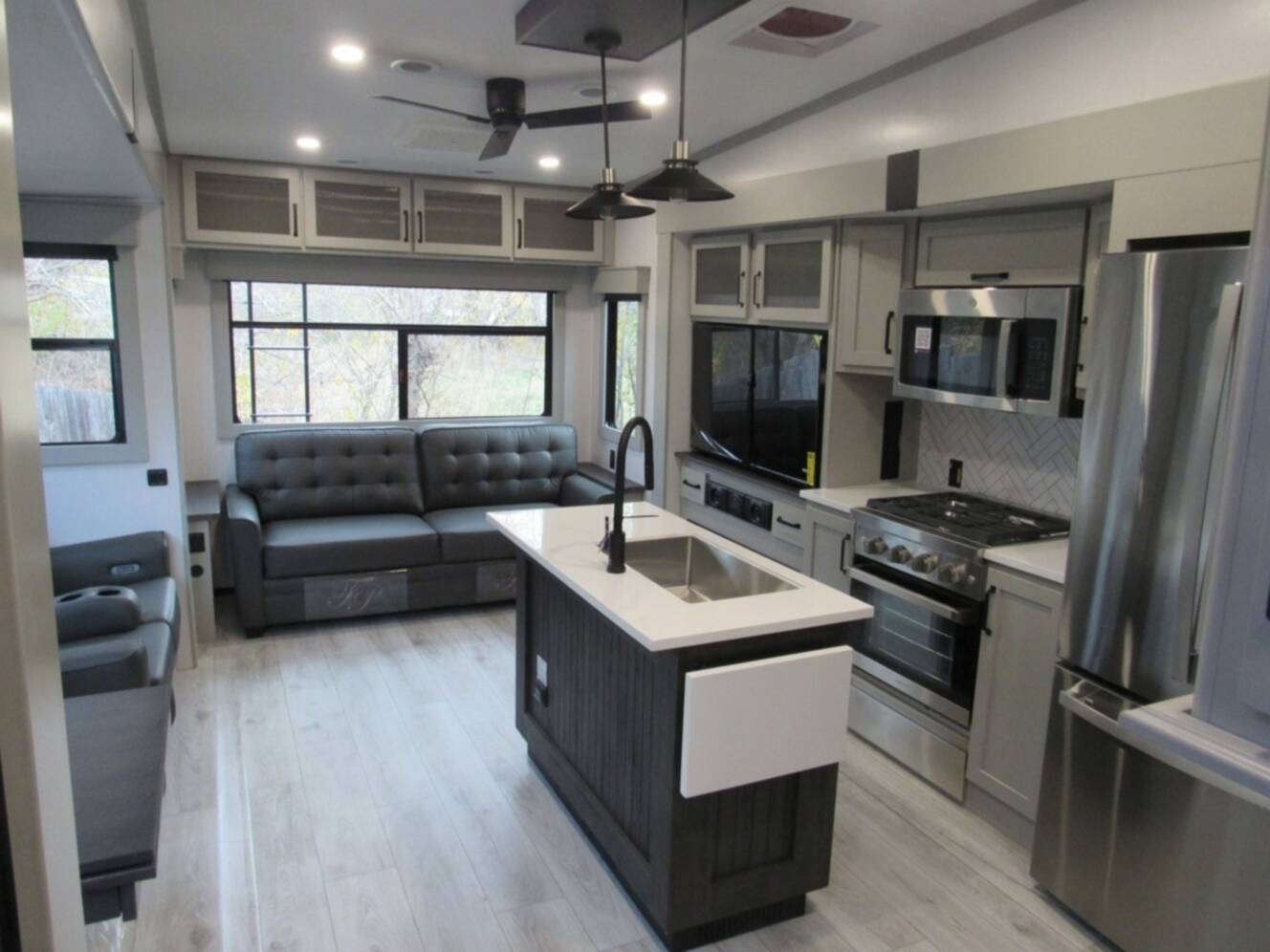 A photo of this 2026 Keystone Montana High Country 295RL
