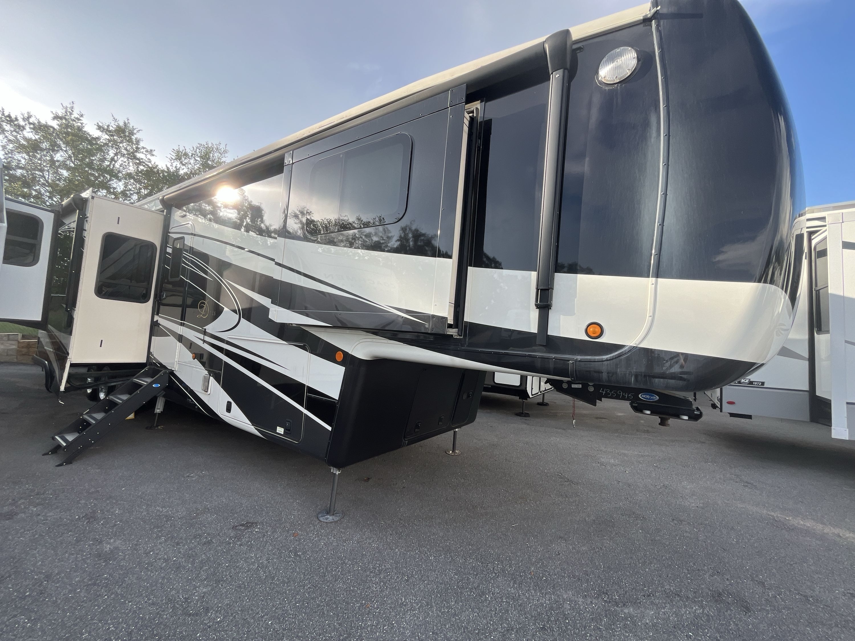 2021 DRV LUXURY SUITES MOBILE SUITES 44 COLUMBUS in clermont FL