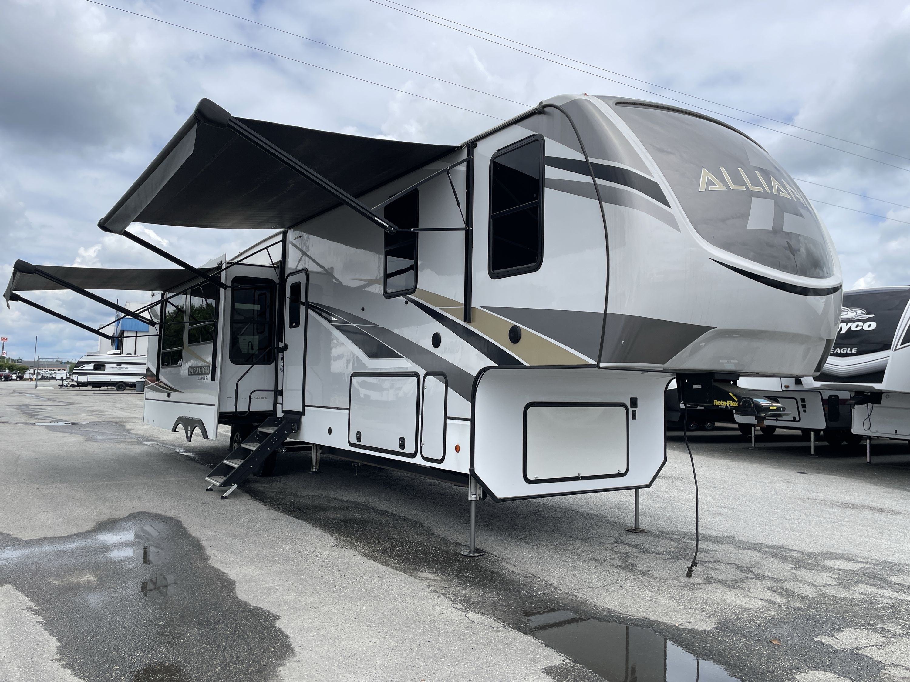 2021 Alliance PARADIGM 372RK in byron GA