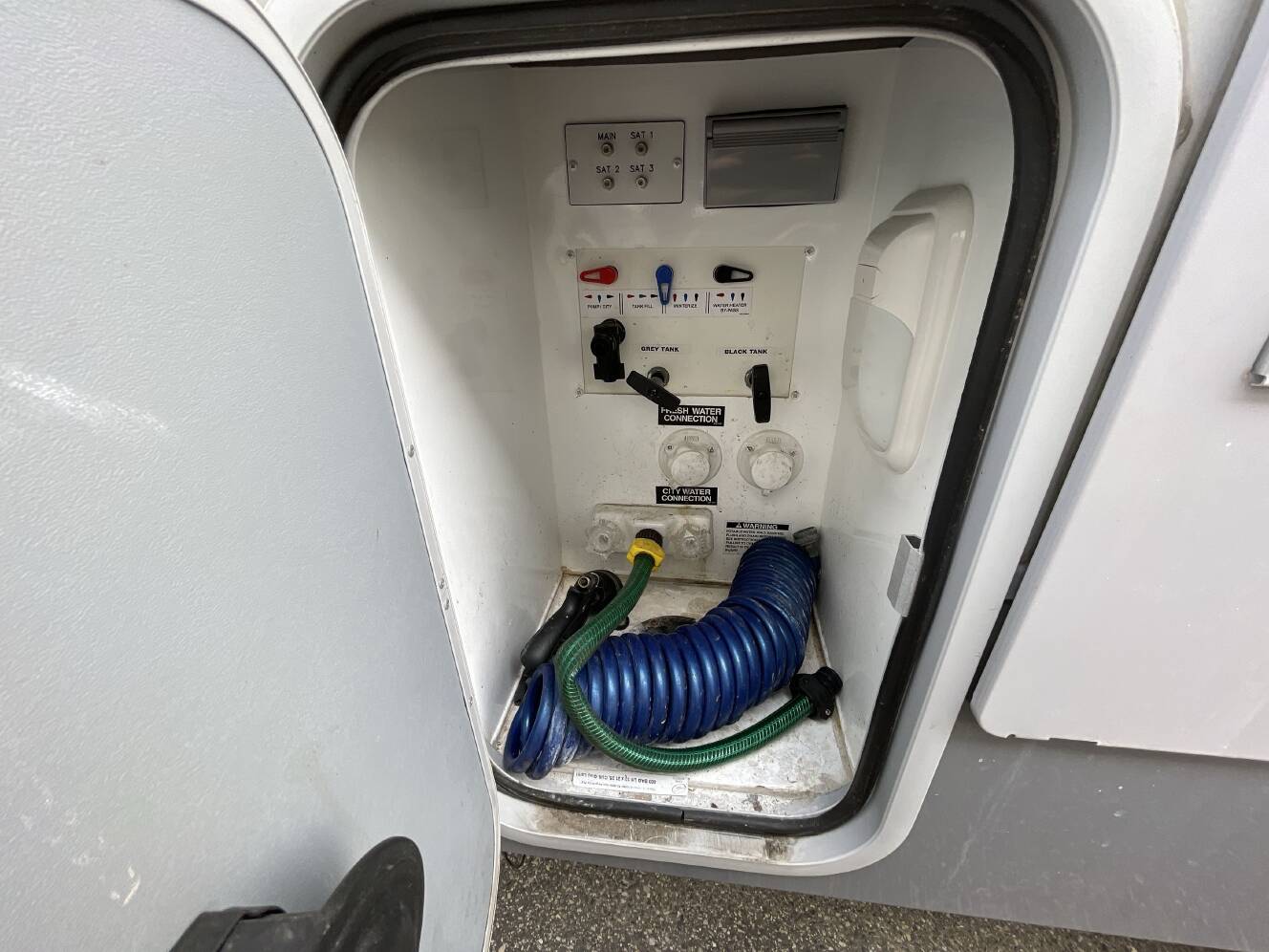 A photo of this 2014 Open Range LIGHT 297RLS