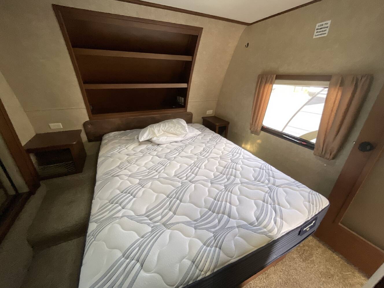 A photo of this 2014 Open Range LIGHT 297RLS