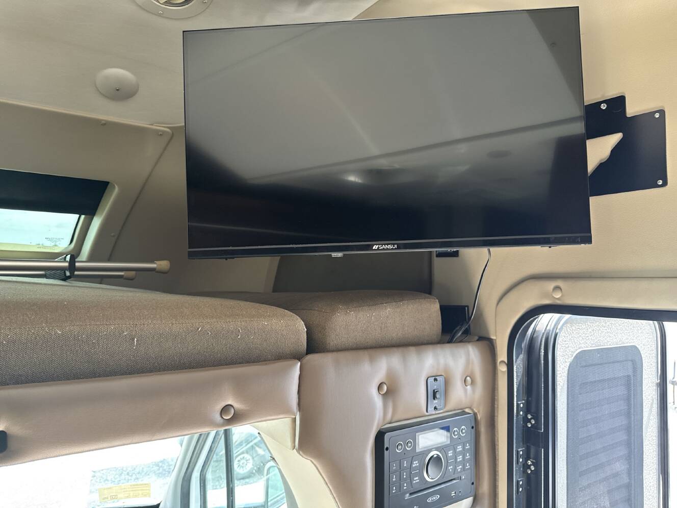 A photo of this 2018 Tiffin WAYFARER 24QW