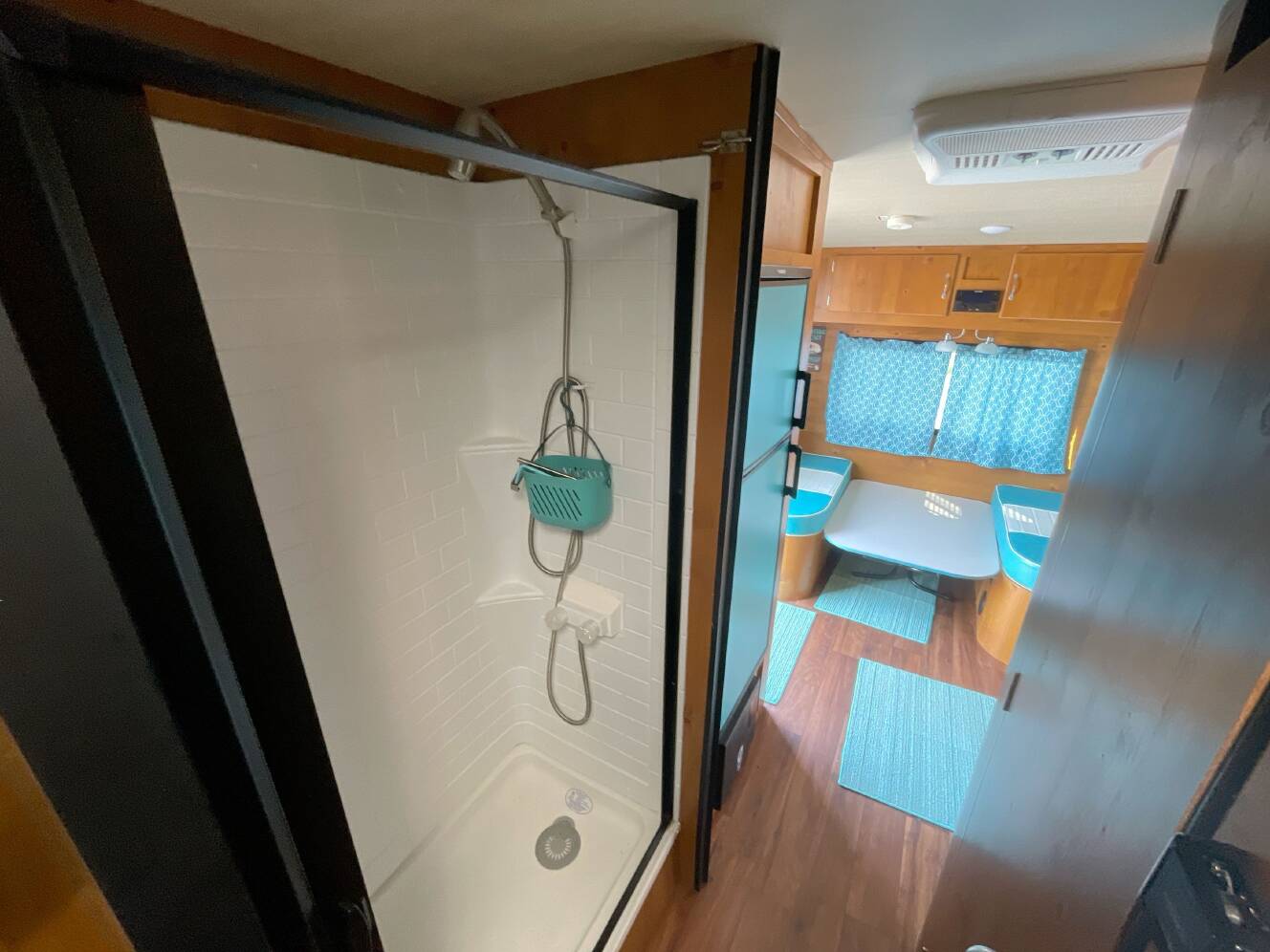 A photo of this 2023 Gulf Stream VINTAGE CRUISER 19ERD