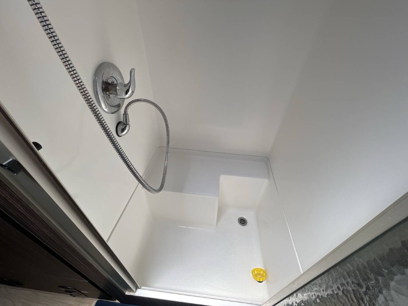 A photo of this 2016 Airstream INTERNATIONAL SERENITY 27FB