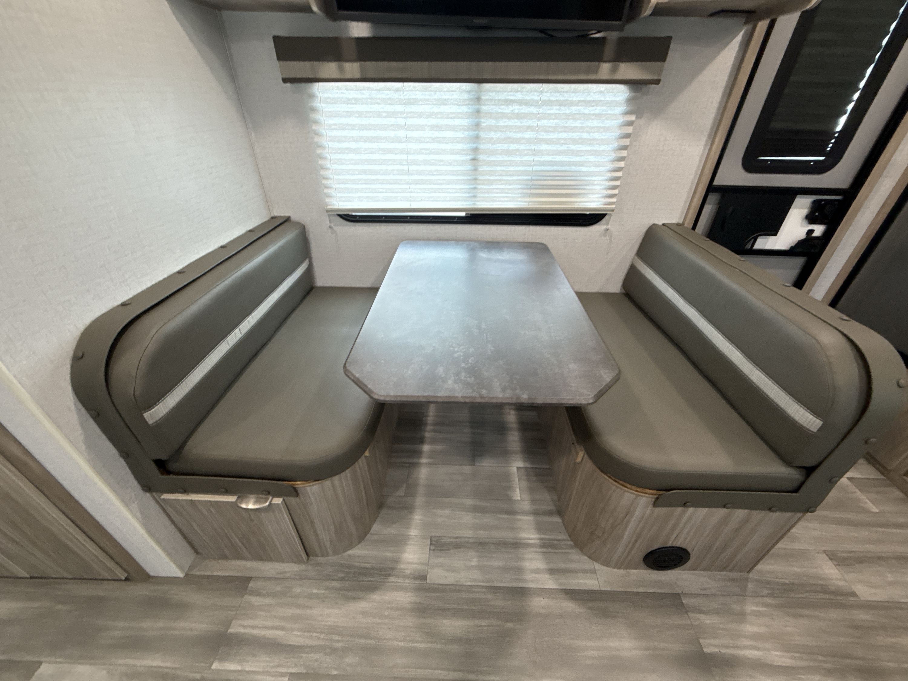 2022 Winnebago MINNIE 2529RG in sioux falls SD