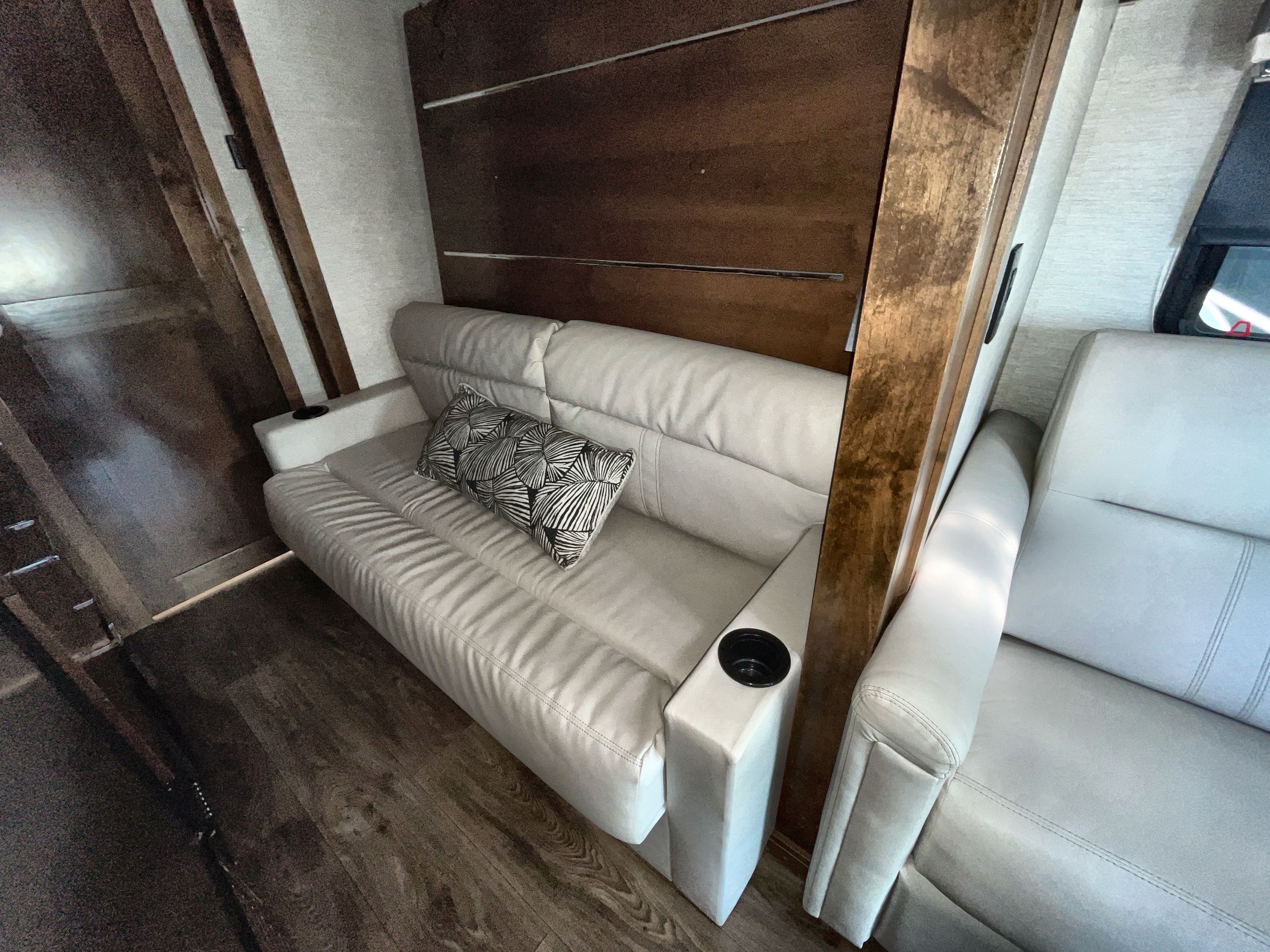 2020 Tiffin WAYFARER 25RW in berkley MA