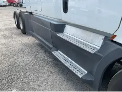 2020 FREIGHTLINER CASCADIA 126