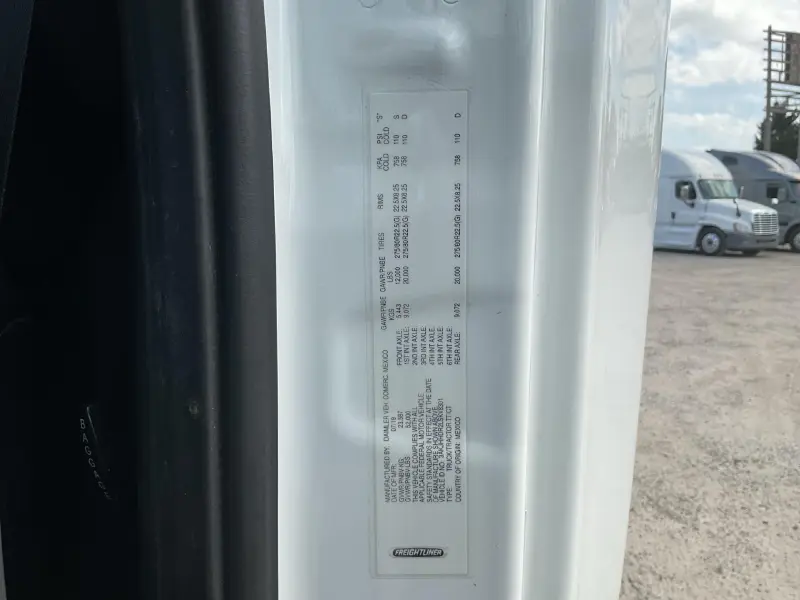 2020 FREIGHTLINER CASCADIA 126