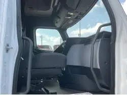 2020 FREIGHTLINER CASCADIA 126