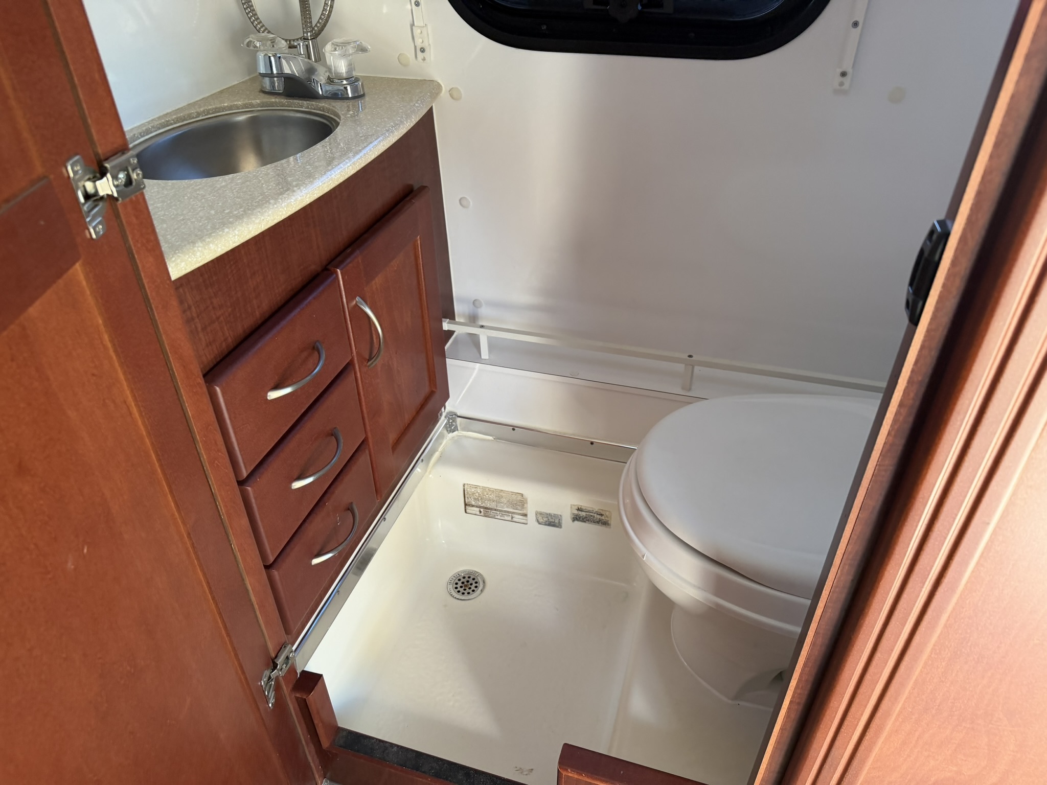 Pleasure Way Excel TS RV