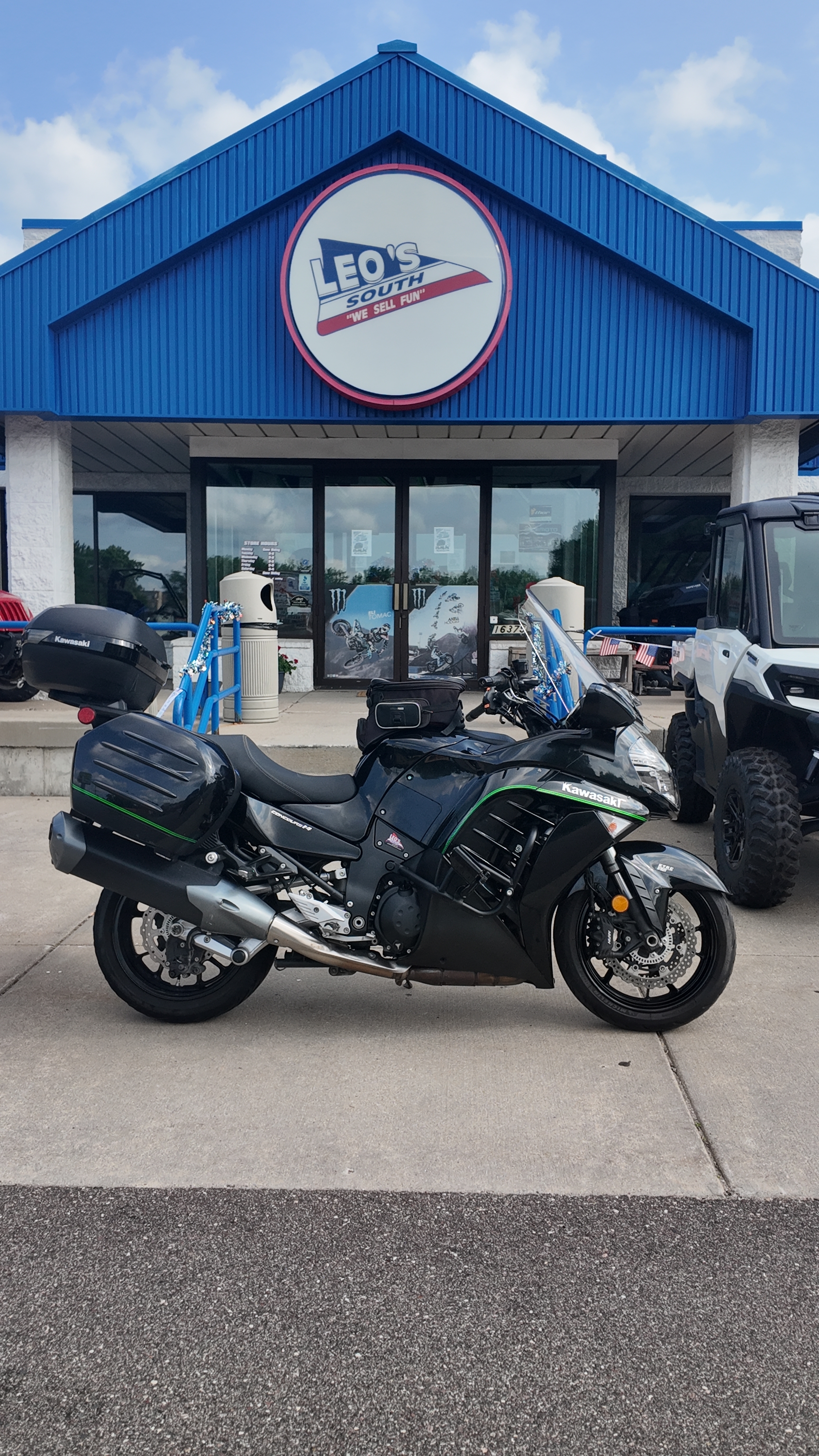 2016 Kawasaki ZG1400EGFL CONCOURS ABS BASE in Lakeville, MN