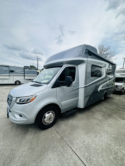 2024 Tiffin Motorhomes WAYFARER 25 RW in topeka KS