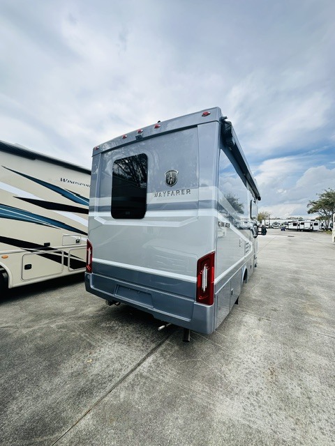 2024 Tiffin Motorhomes WAYFARER 25 RW in topeka KS