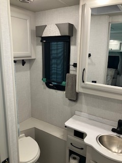 2025 Fleetwood BOUNDER 35K RV