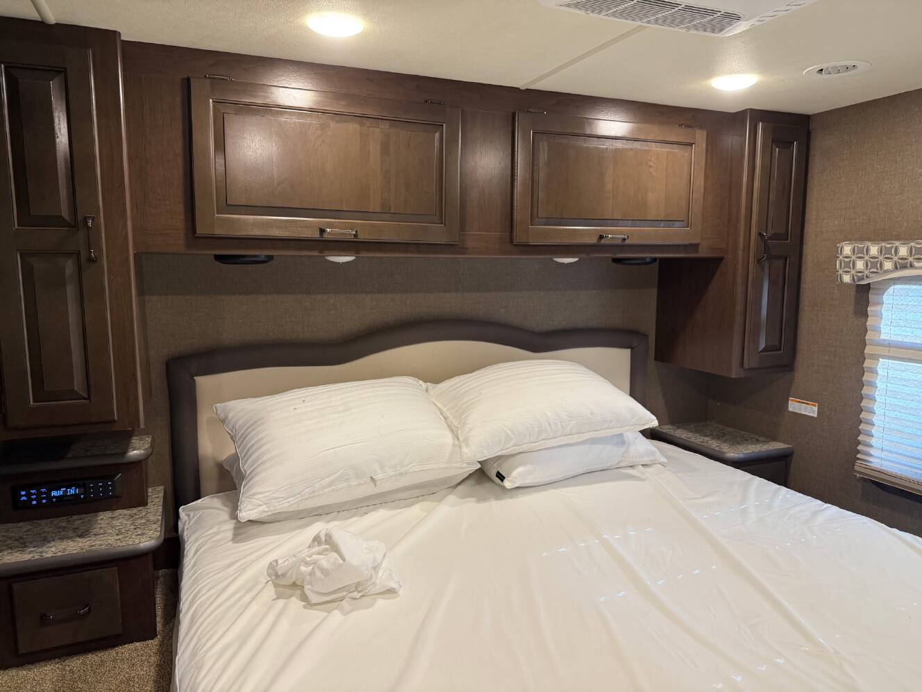 A photo of this 2018 Thor Motor Coach HURRICANE 34J