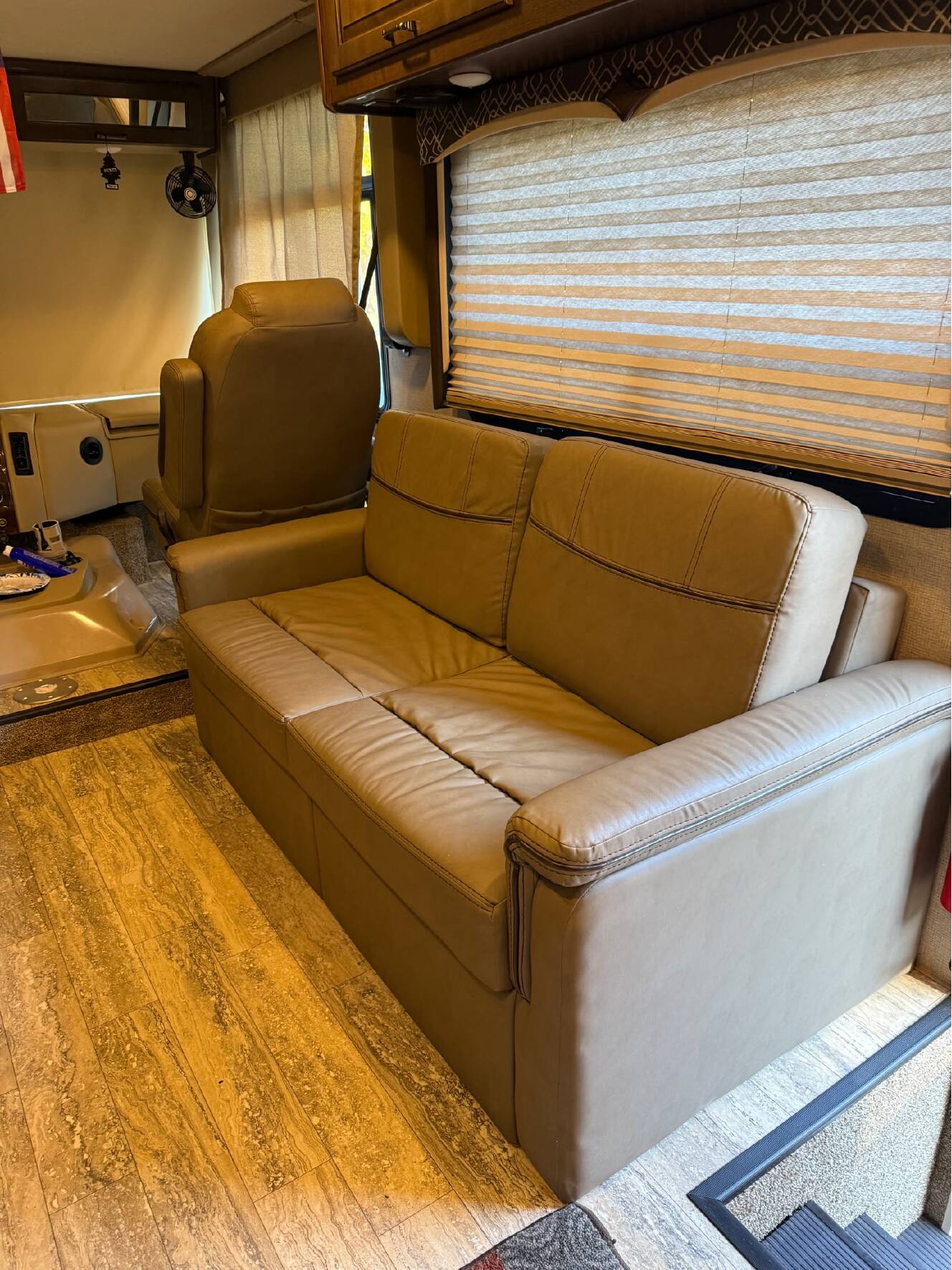A photo of this 2018 Thor Motor Coach HURRICANE 34J