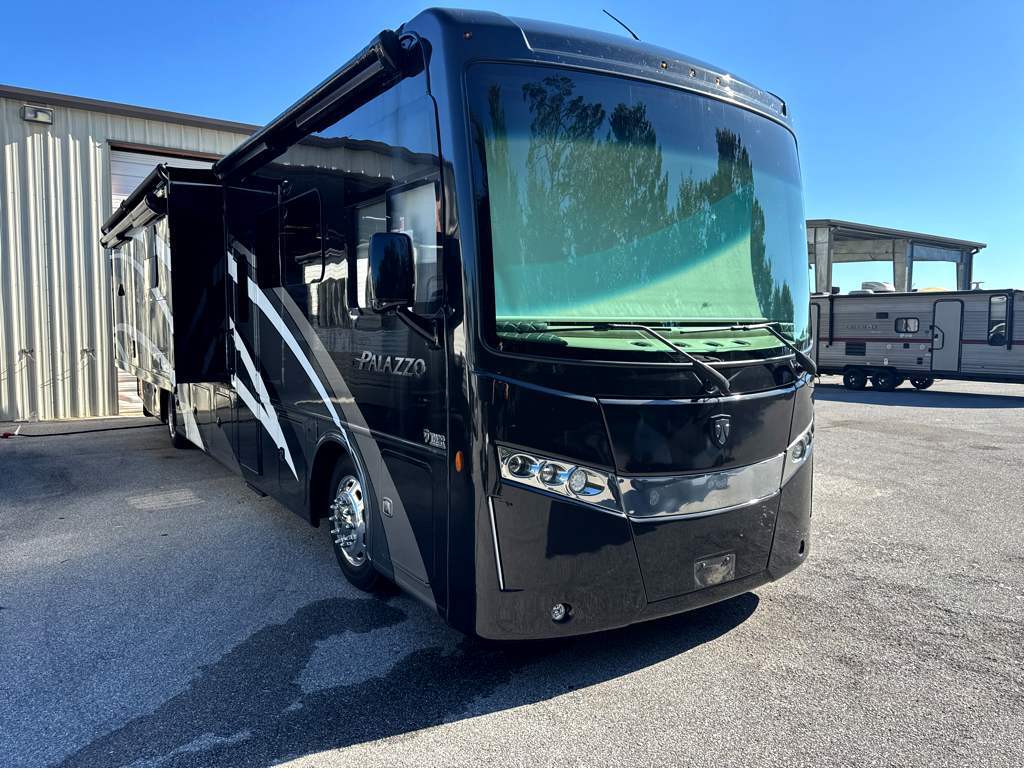 2019 Thor Motor Coach Palazzo 37.4 in defuniak springs FL