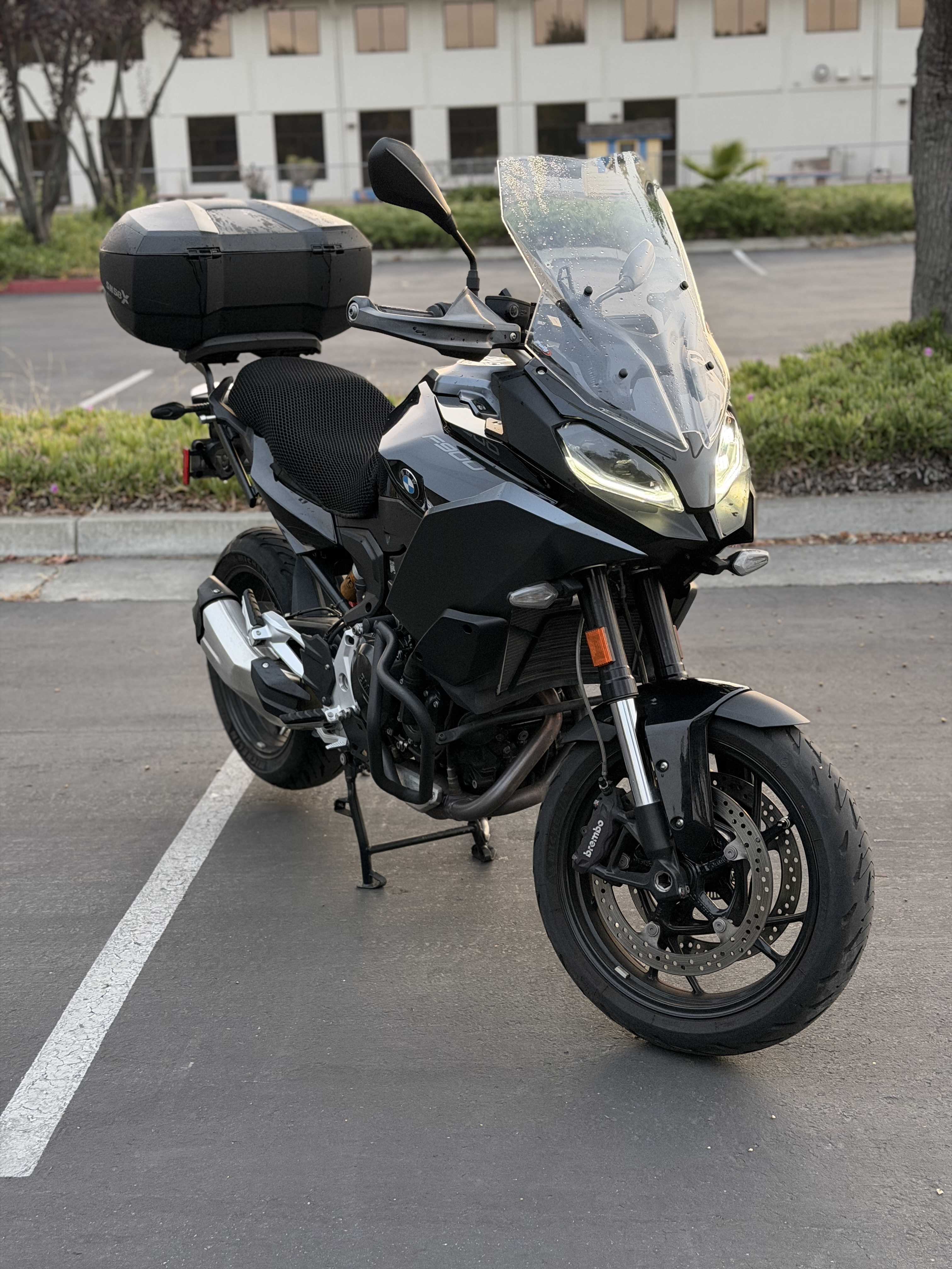 2022 BMW F 900 XR