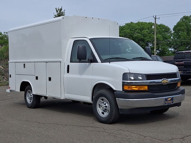 2026 CHEVROLET Express 3500 in Danbury, CT