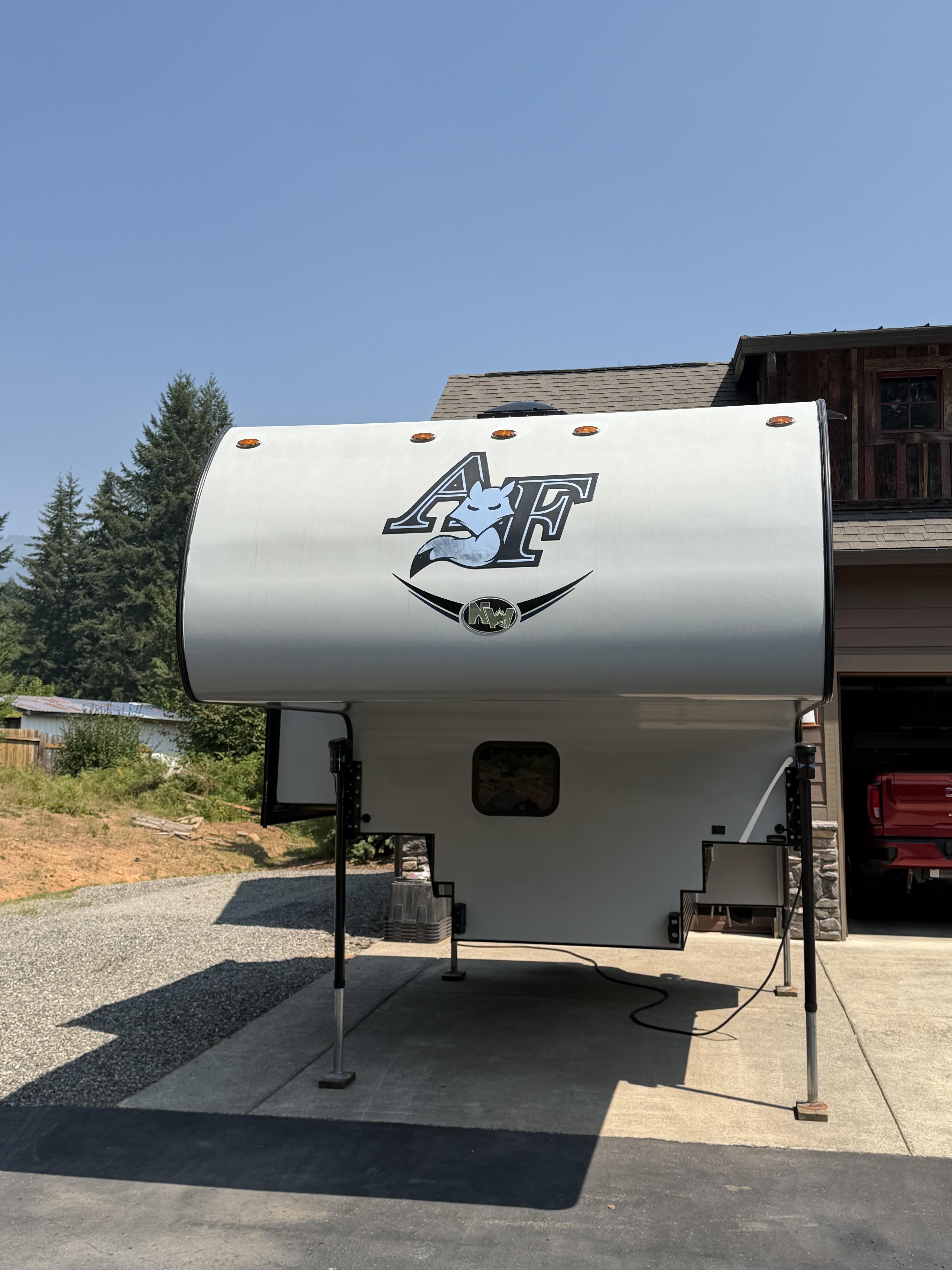 2021 Northwood Mfg ARCTIC FOX TRUCK CAMPER 811 in camas WA