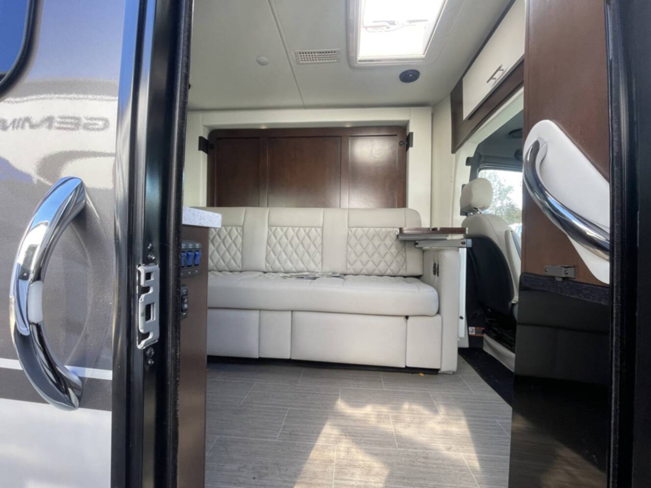 A photo of this 2022 Regency Ultra Brougham 25MB