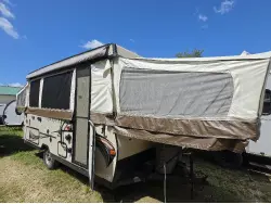 2015 FOREST RIVER ROCKWOOD HW277