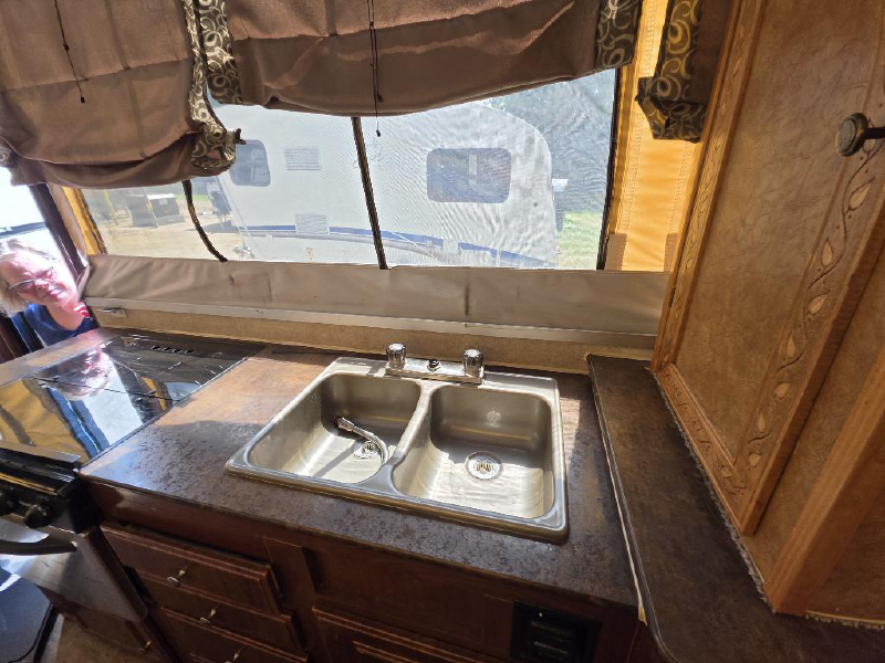 2015 FOREST RIVER ROCKWOOD HW277