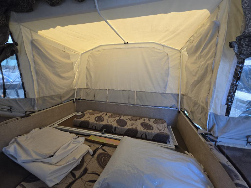 2015 FOREST RIVER ROCKWOOD HW277