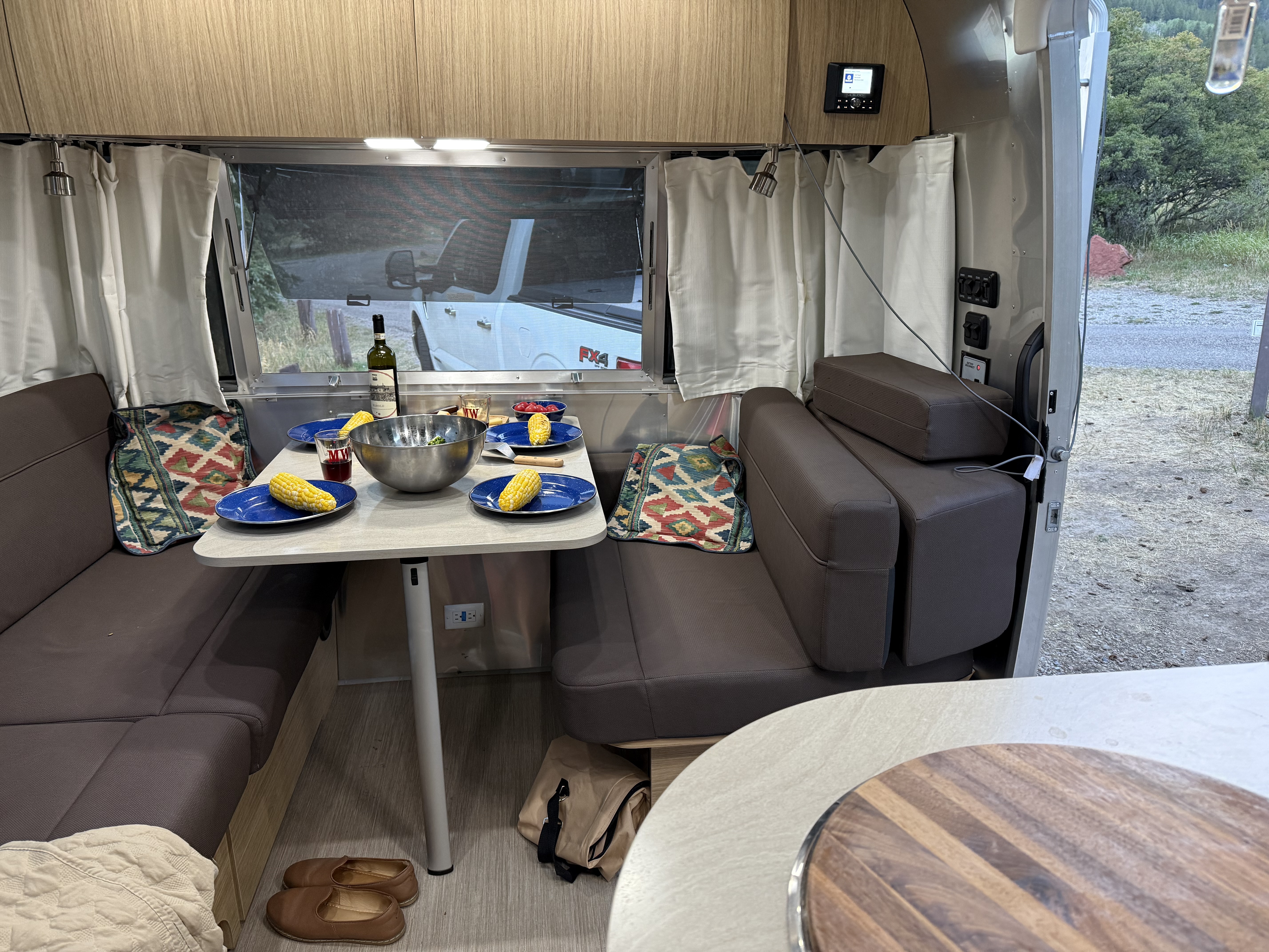 2020 Airstream FLYING CLOUD 23CB in basalt CO