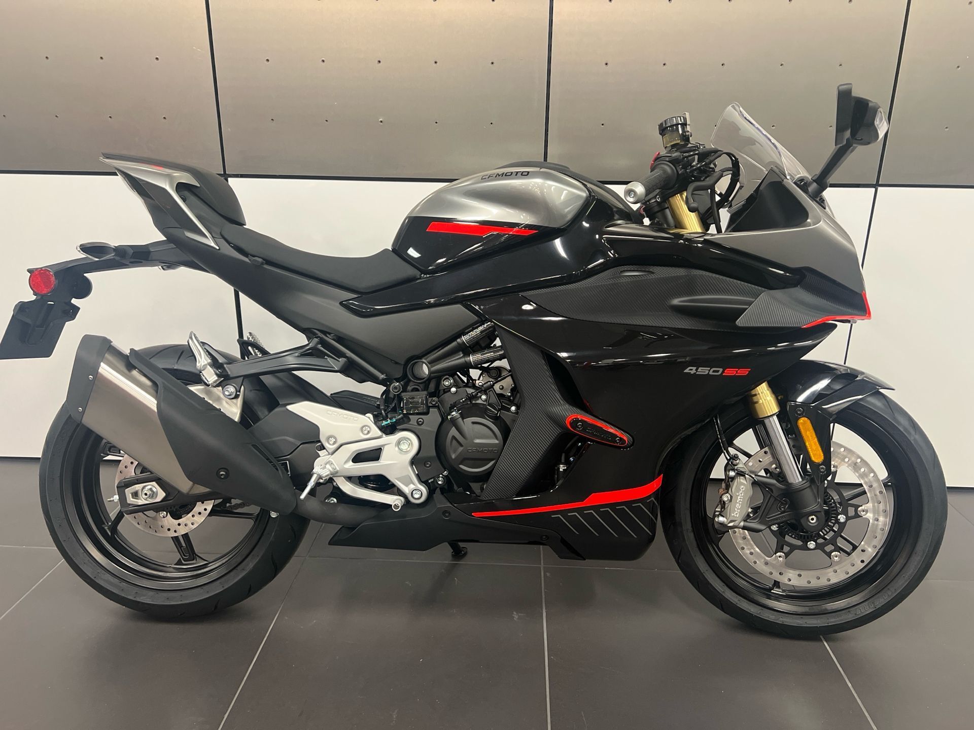2025 CFMOTO 450SS SS in De Pere, WI