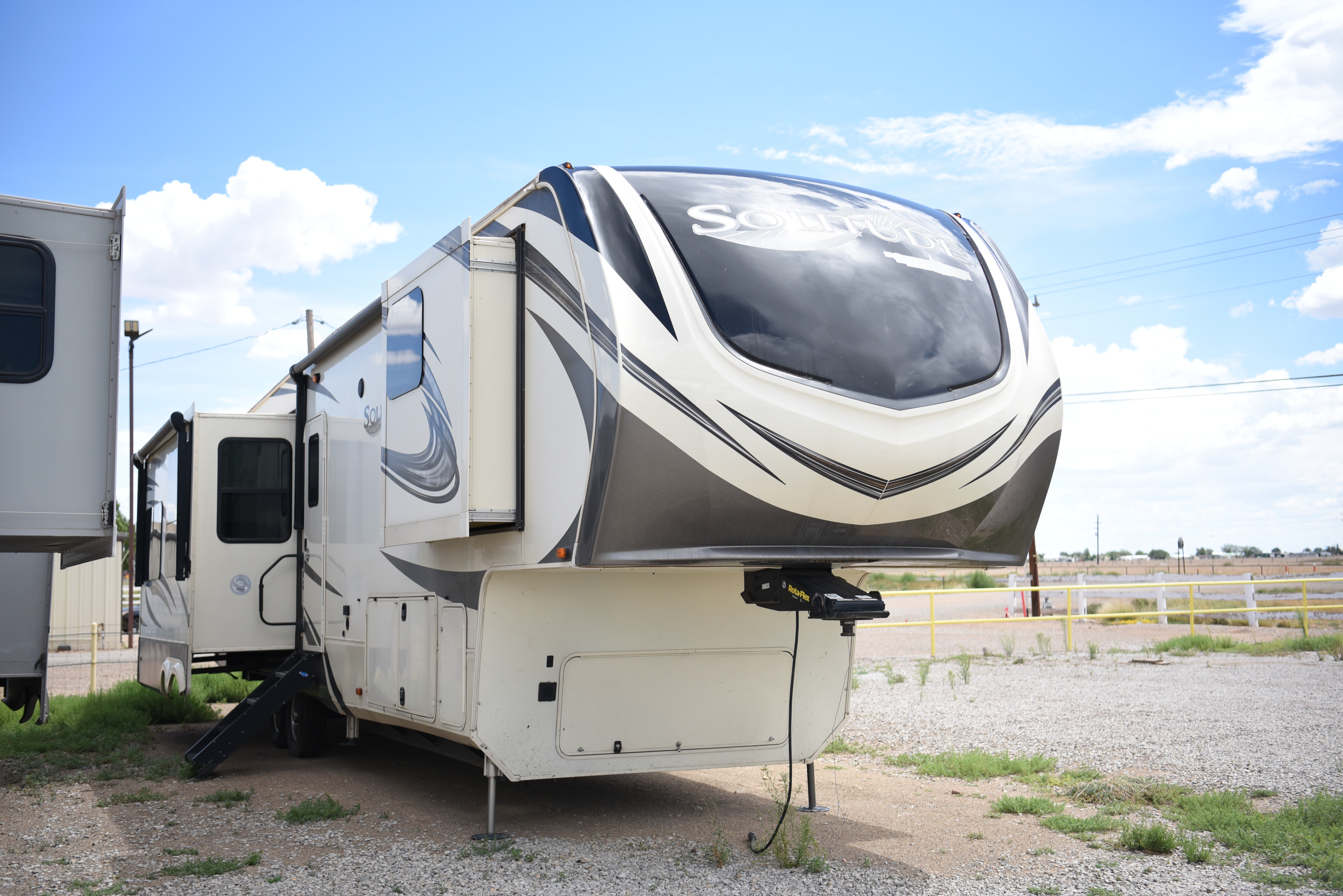 2020 Grand Design SOLITUDE 385GK RV