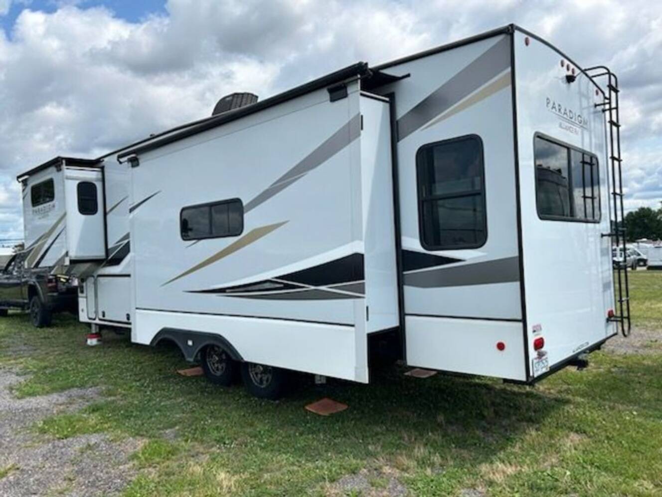 A photo of this 2021 Alliance Rv Paradigm 310RL