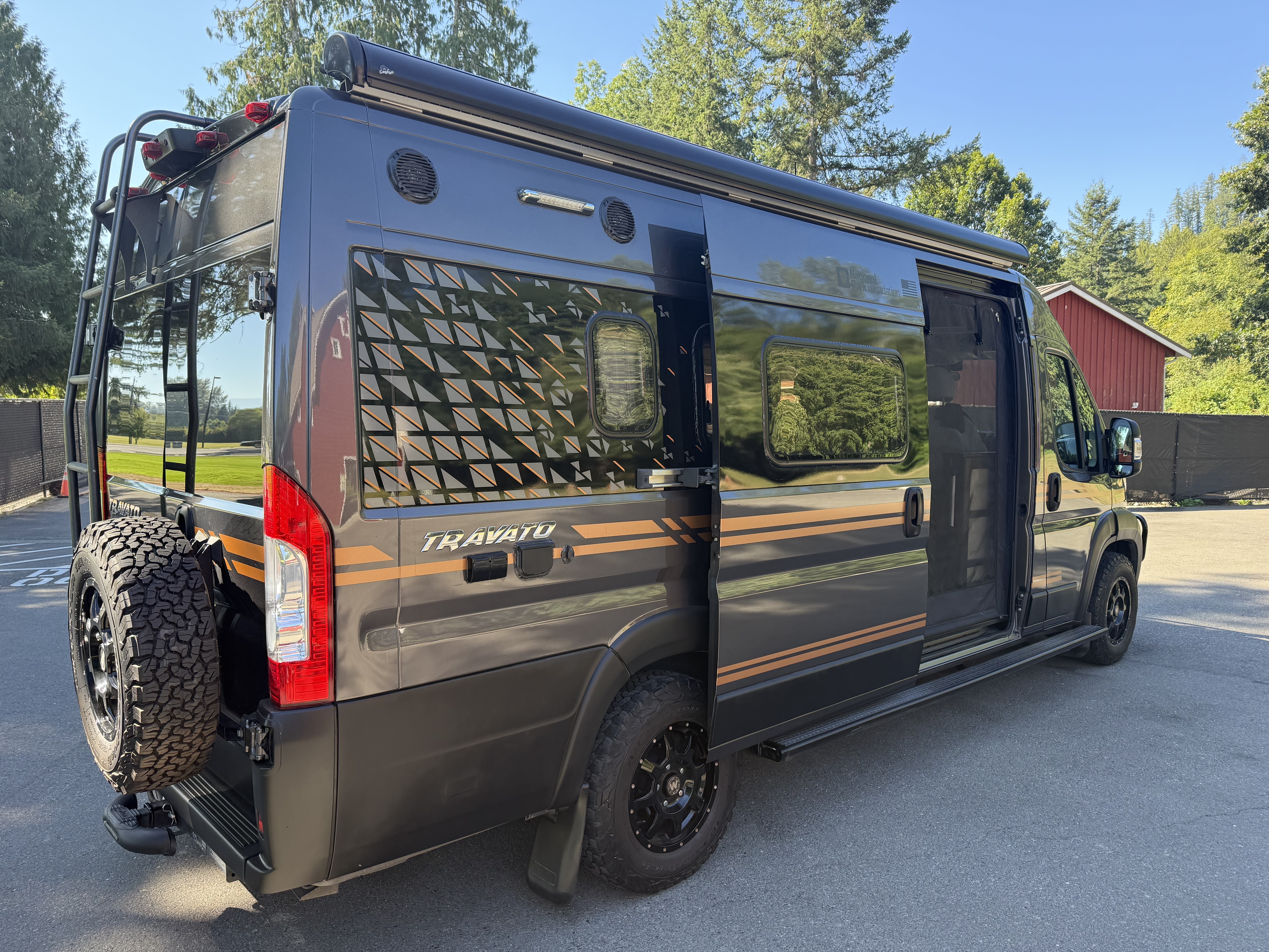 2020 Winnebago TRAVATO 59KL RV