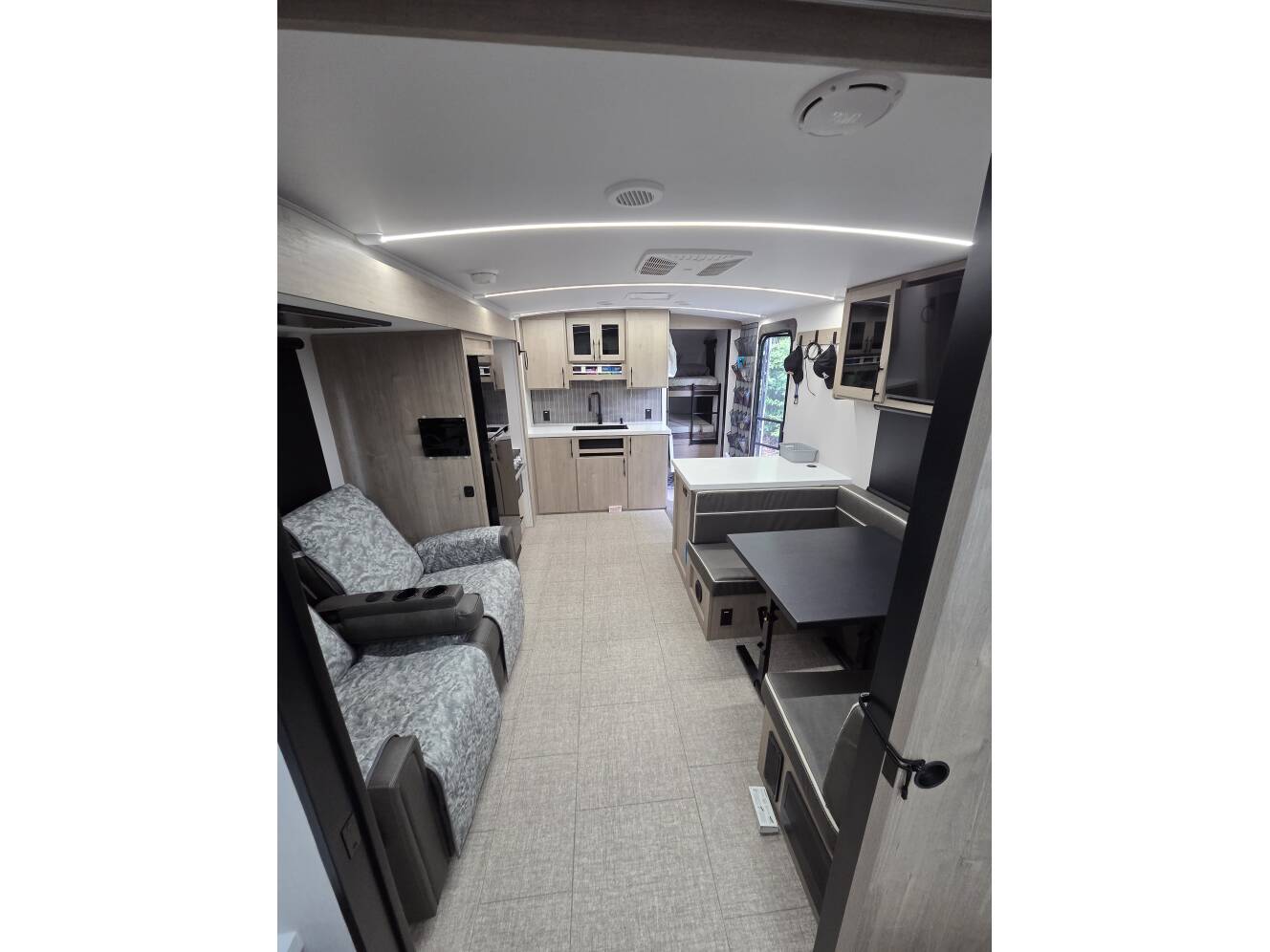 A photo of this 2025 Grand Design IMAGINE 2920BS