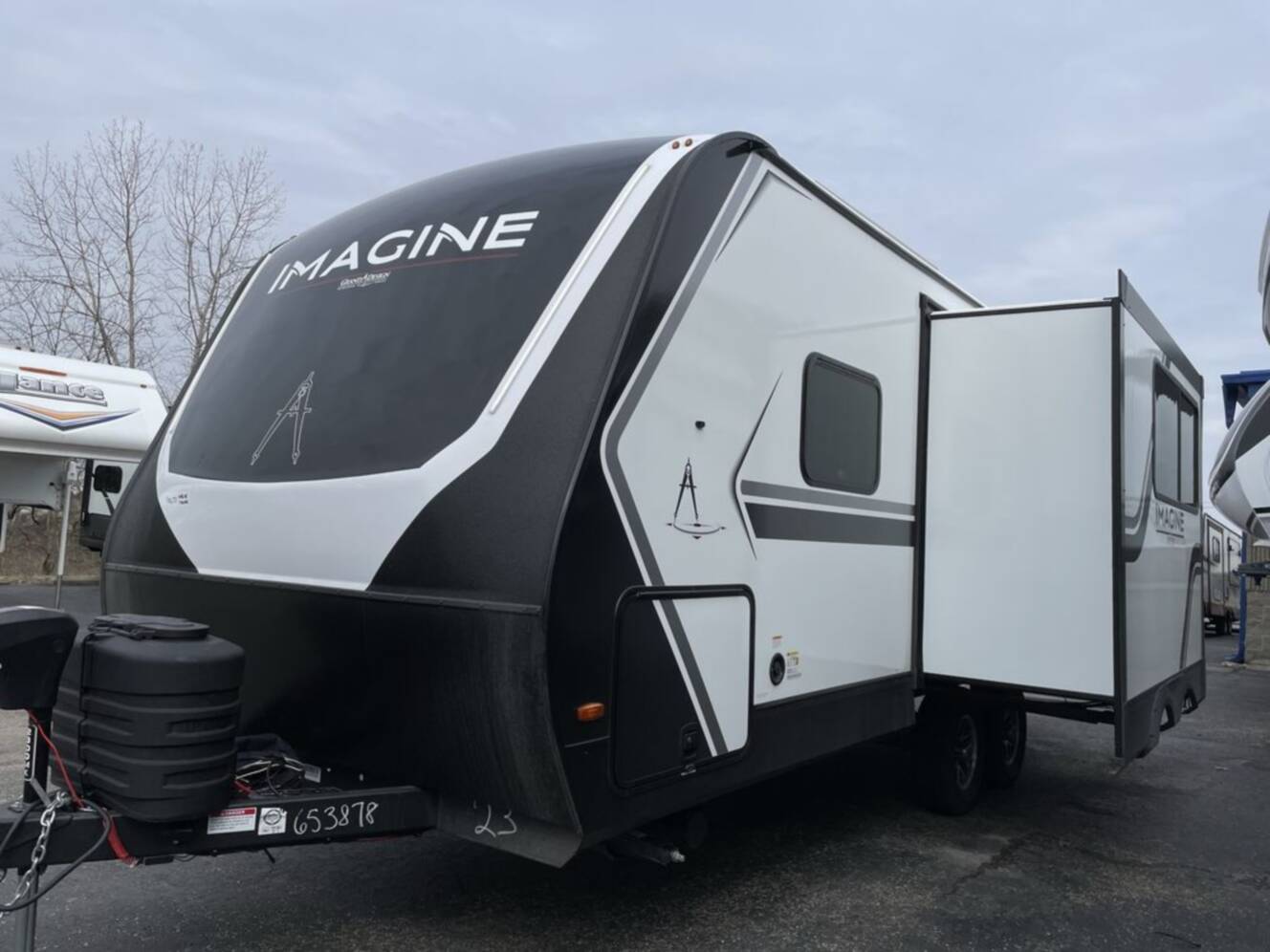 A photo of this 2025 Grand Design Imagine 2300MK