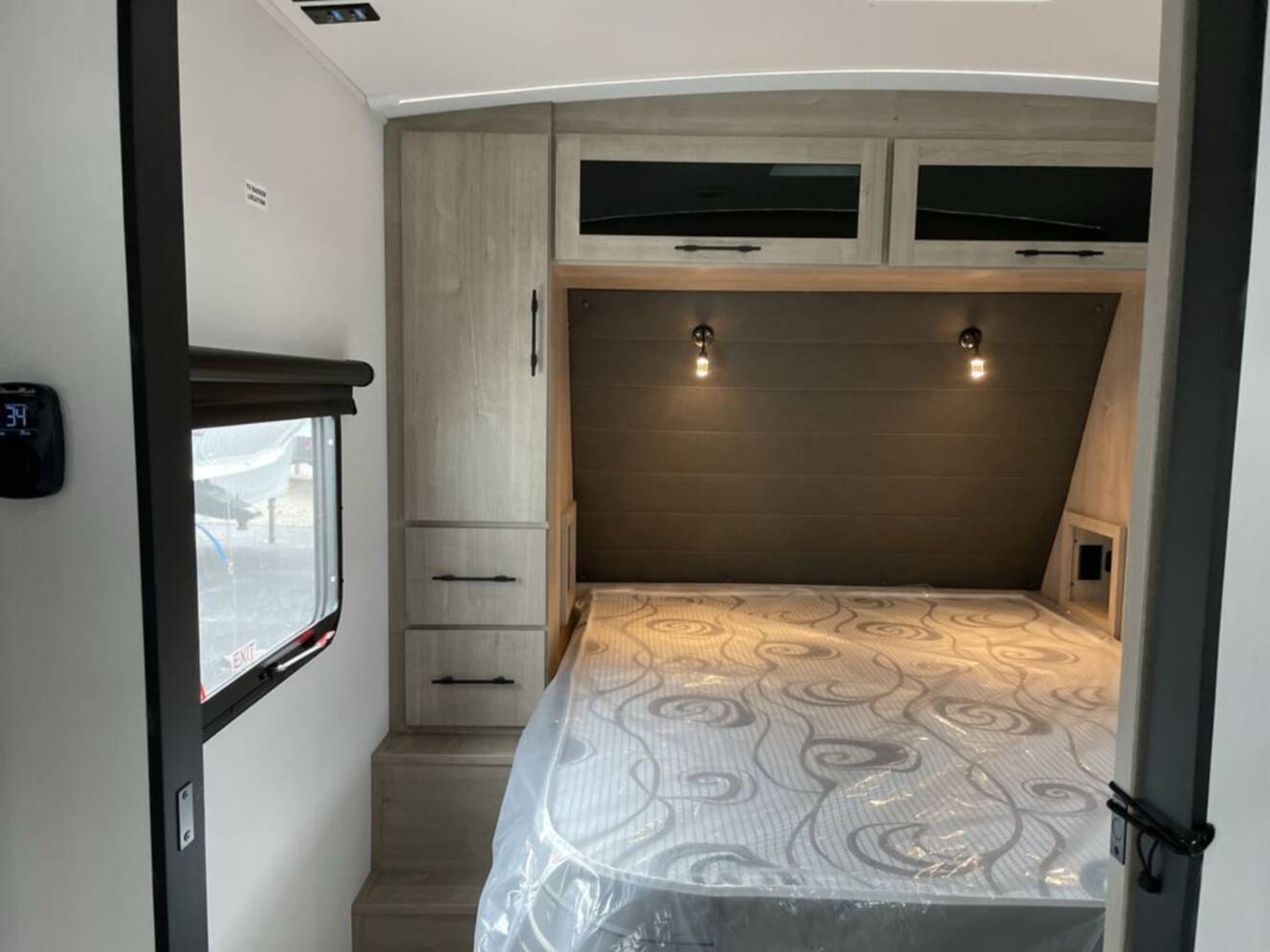A photo of this 2025 Grand Design Imagine 2300MK