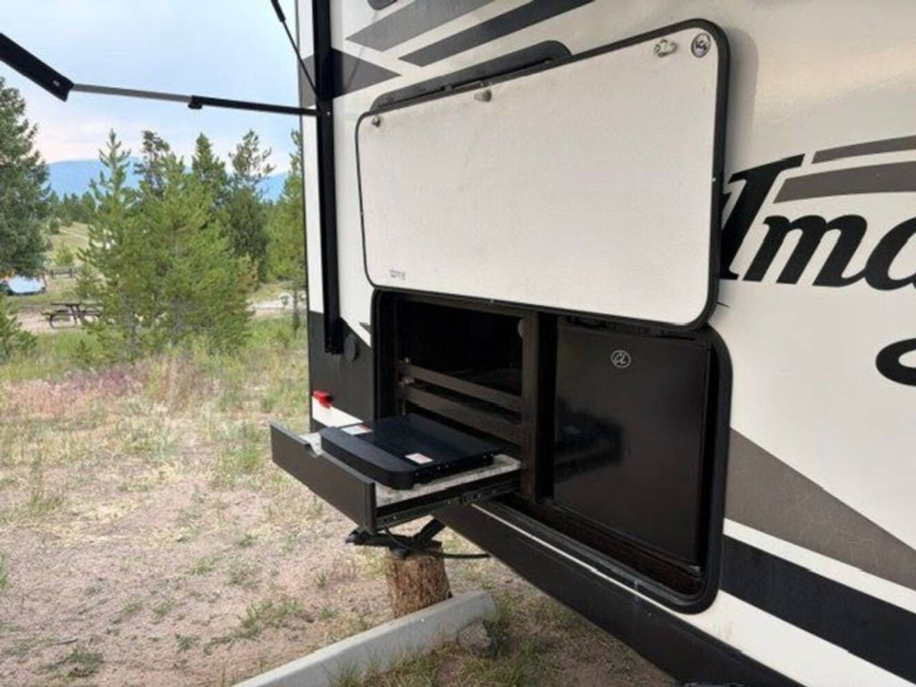 A photo of this 2019 Grand Design Imagine 21BHE