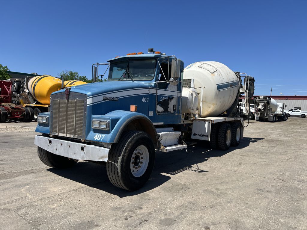 2004 KENWORTH W900 in Houston, TX