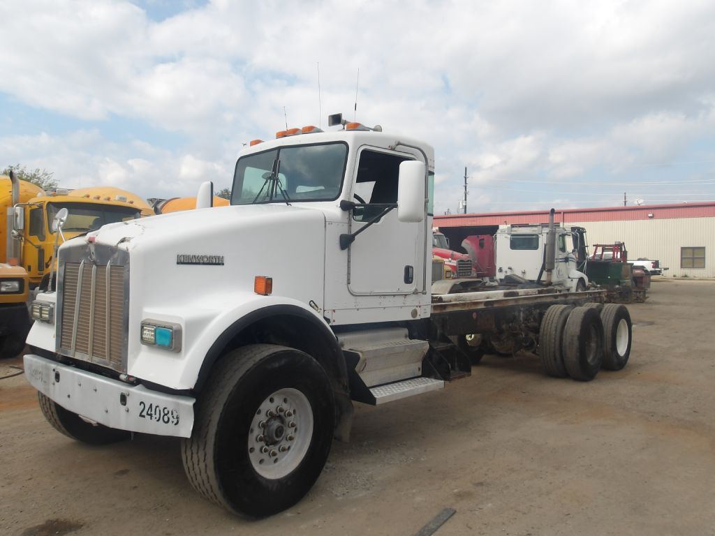 2005 KENWORTH W900 in Houston, TX