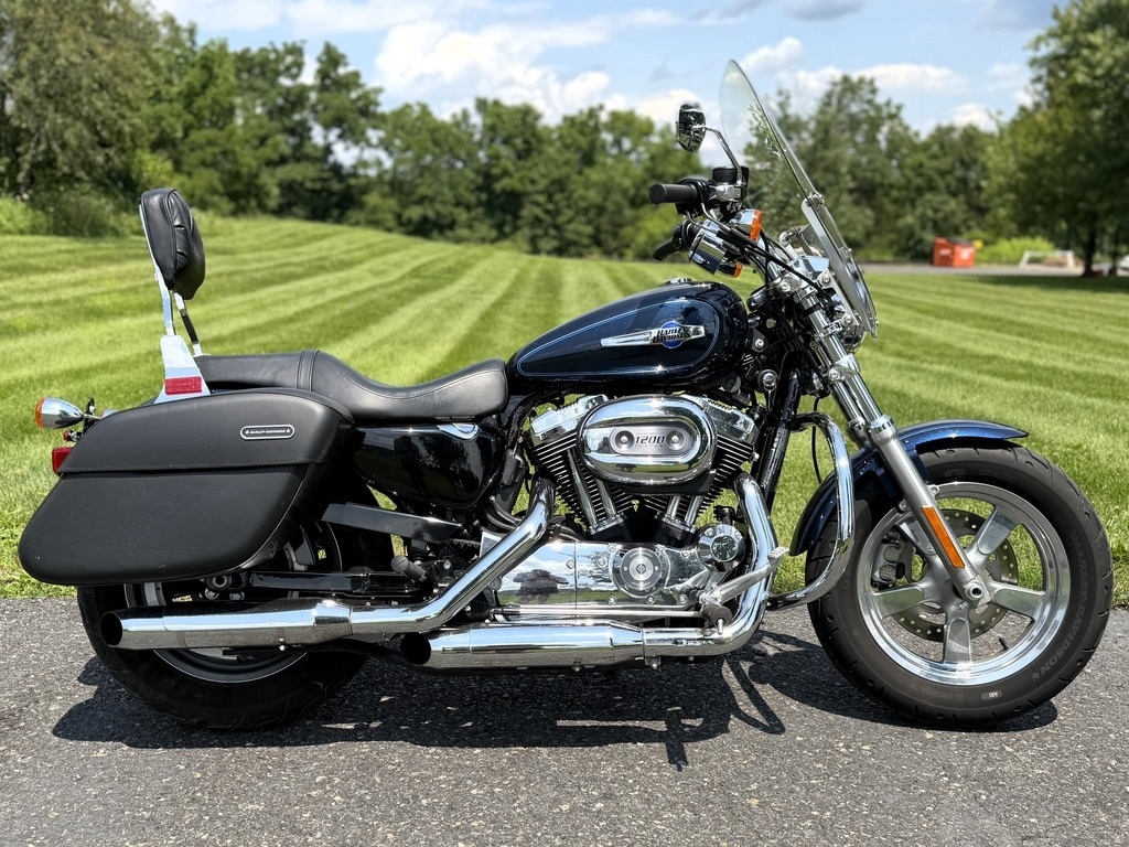 2014 Harley-Davidson Sportster 1200 Custom in Zieglerville, PA