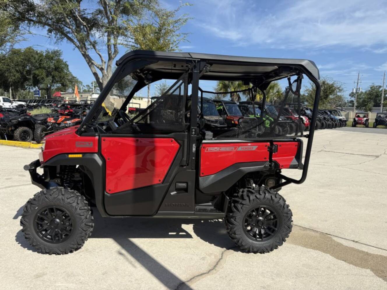 A photo of this 2026 Honda Pioneer 1000-5 Deluxe