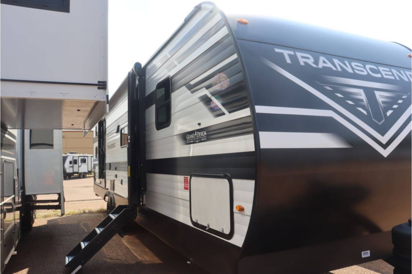 A photo of this 2026 Grand Design Transcend 325BHT