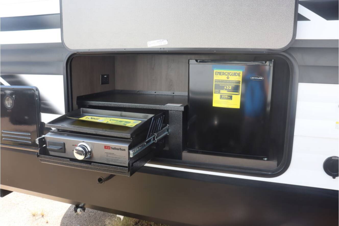 A photo of this 2026 Grand Design Transcend 325BHT