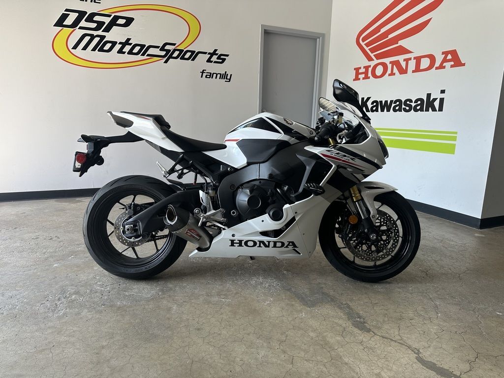 2025 Honda® CBR1000RR ABS 1000RR ABS in Barrington, IL