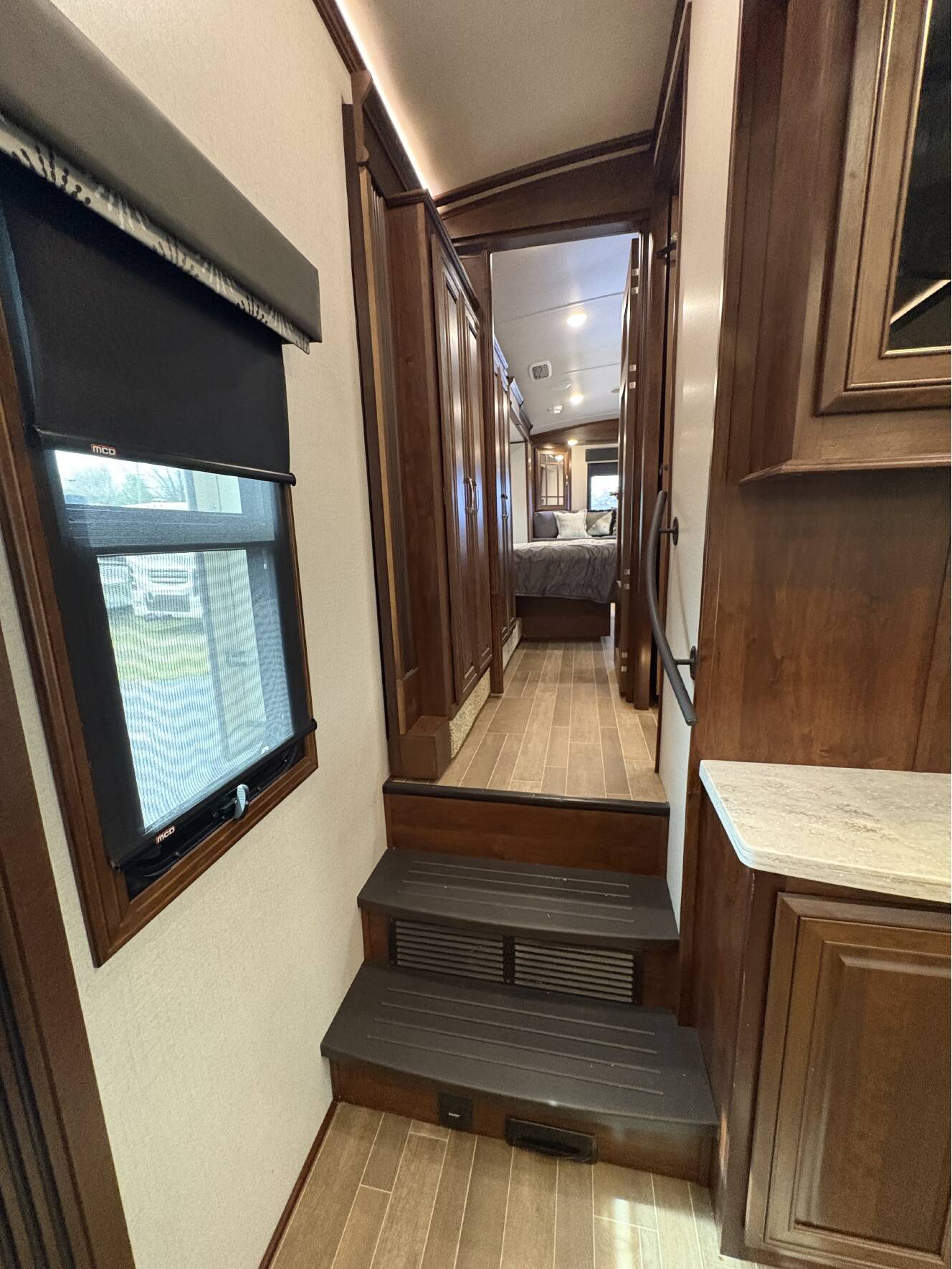 A photo of this 2020 Jayco PINNACLE 36 SSWS
