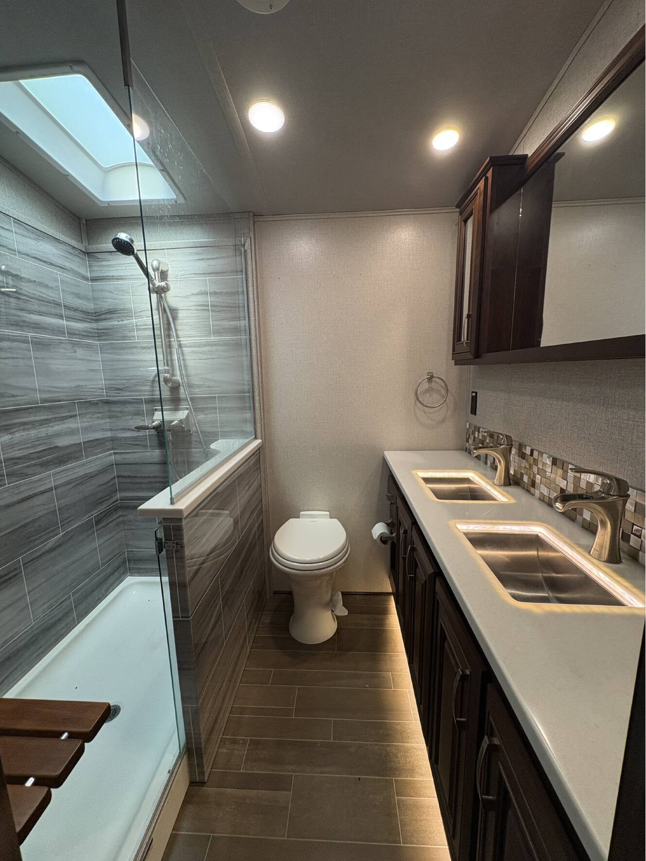A photo of this 2020 Jayco PINNACLE 36 SSWS