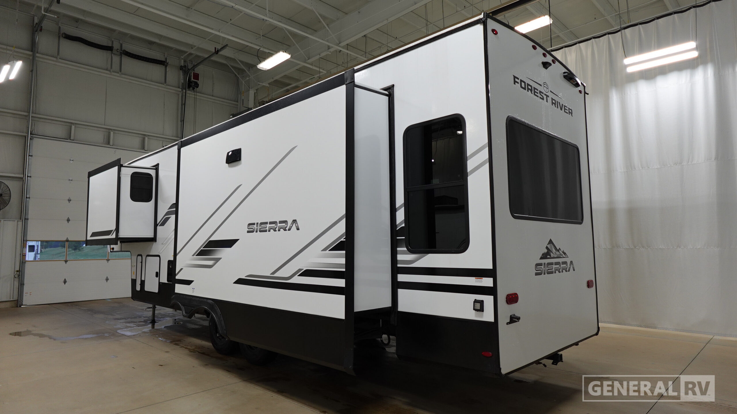 2026 Forest River SIERRA 3370RLS in mesa AZ