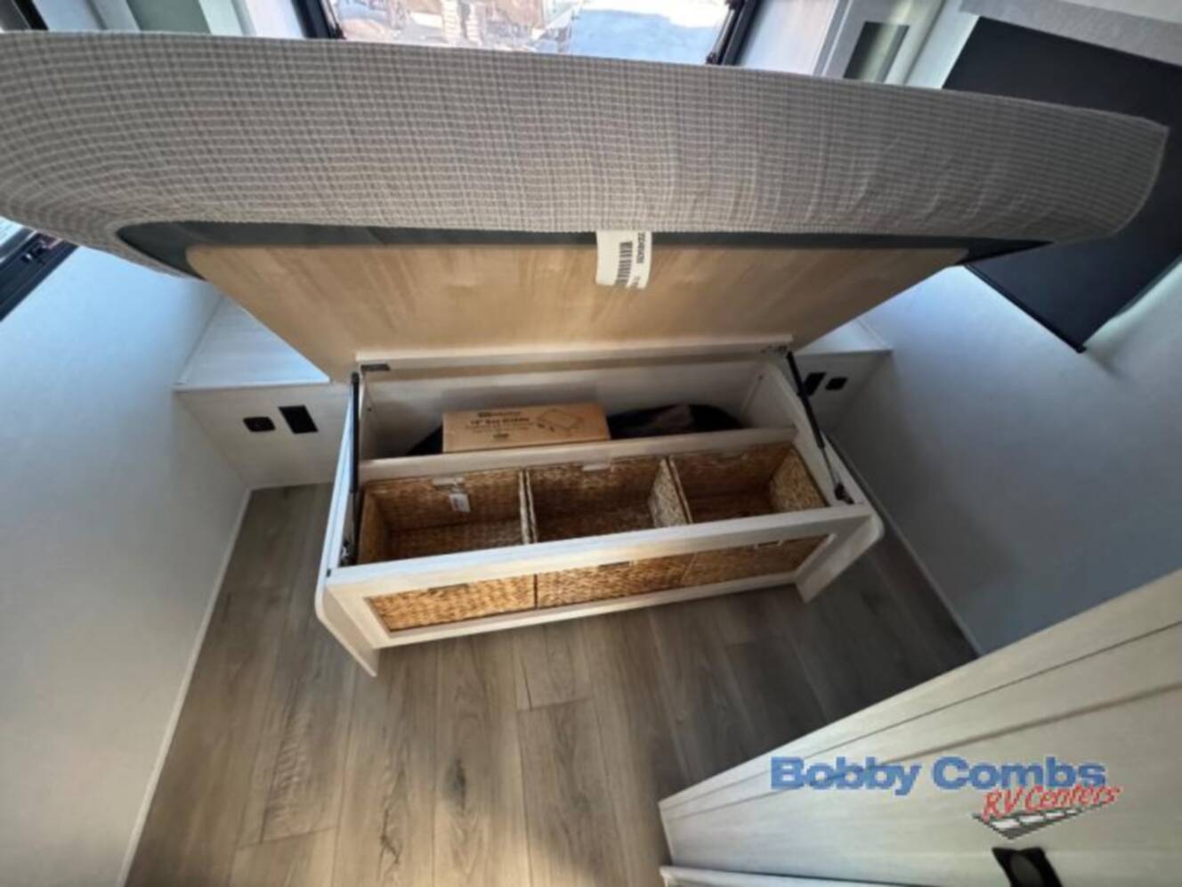 A photo of this 2026 Forest River Rv R-Pod RP-198