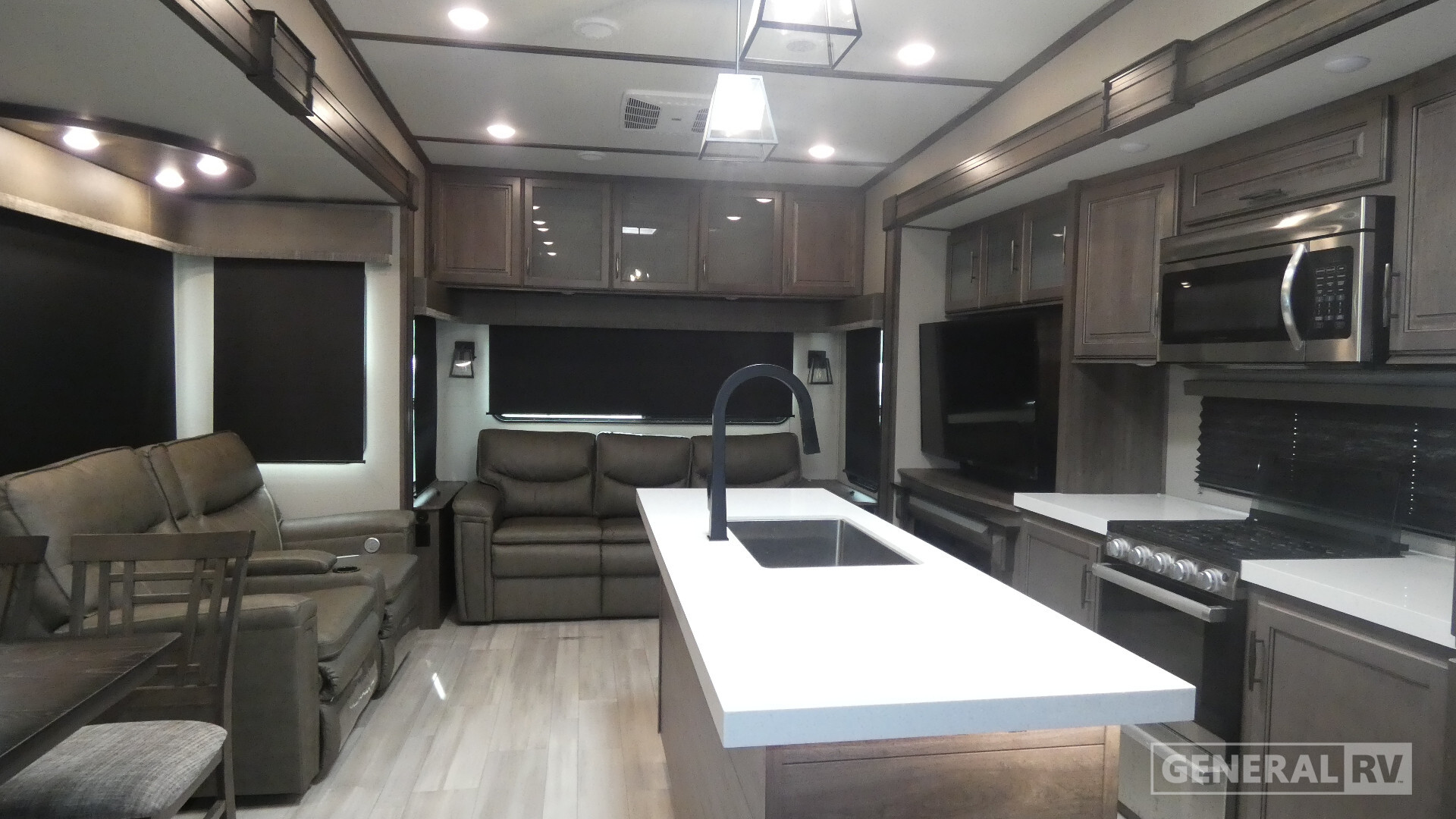 2022 Grand Design SOLITUDE 3540GK in birch run MI
